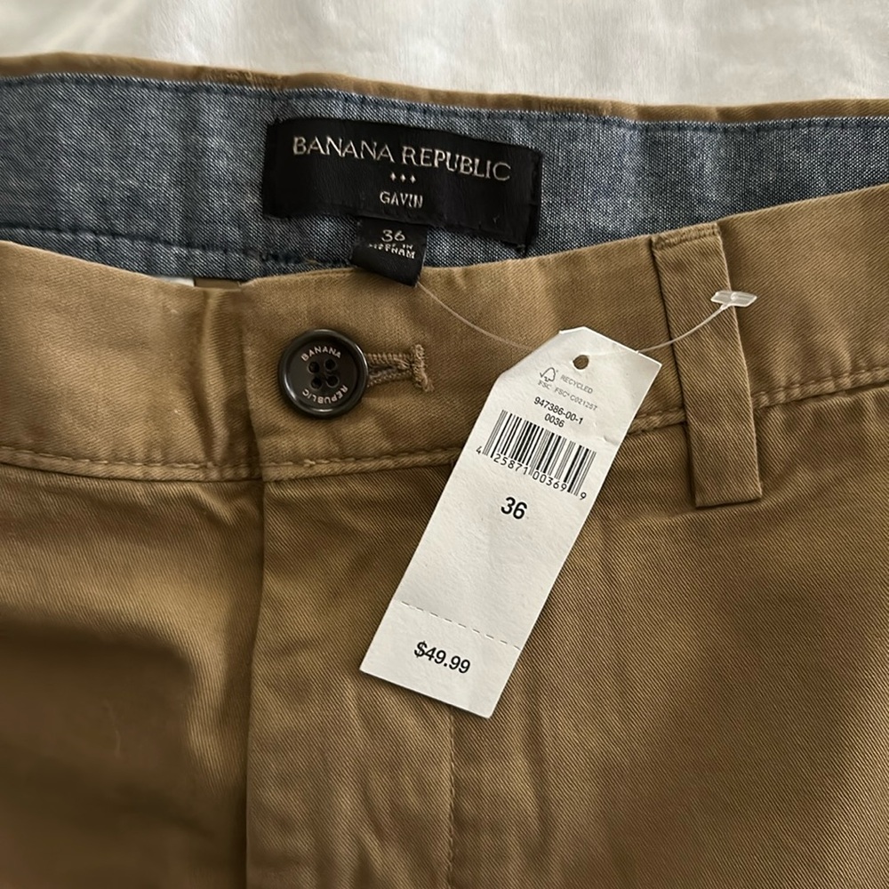 BR chino shorts